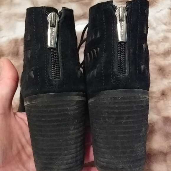 Vince Camuto Tarita Sandal Bootie - Picture 4 of 7